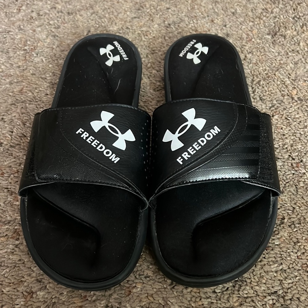 Under Armour Freedom Cushioned Slides